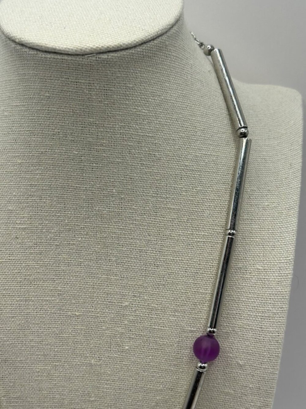 Sarah Coventry Silver Tone Necklace Purple Beads Vintage Mod Style Adjustable - Picture 4 of 9